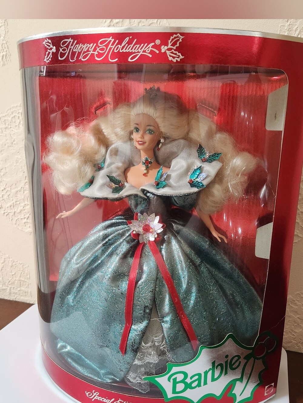 Happy Holiday 1995 Barbie Doll